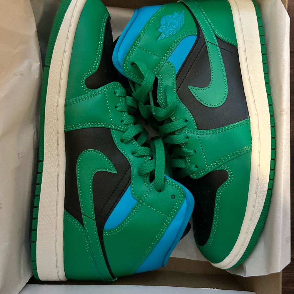 Women’s Air Jordan 1 Mid Lucky Green